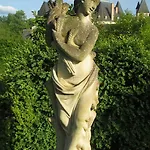 Chateau De Vauloge