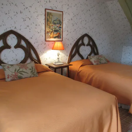 Chateau De Vauloge 4*