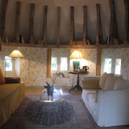 Château De Vaulogé 4*