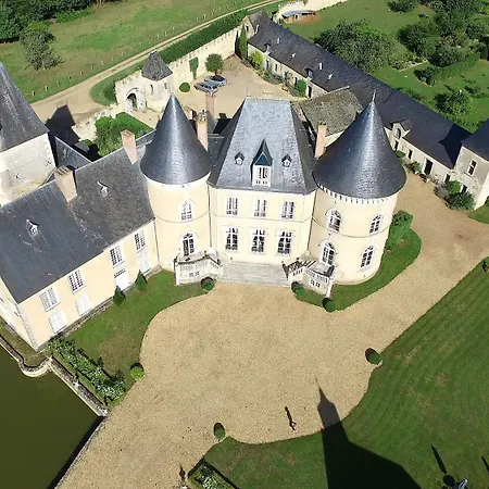 Alojamento de Acomodação e Pequeno-almoço Château De Vaulogé 4*