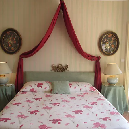 Bed & Breakfast Chateau De Vauloge