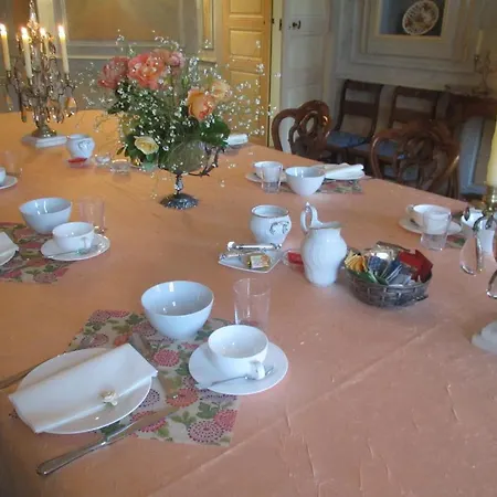 Château De Vaulogé Alojamento de Acomodação e Pequeno-almoço 4*