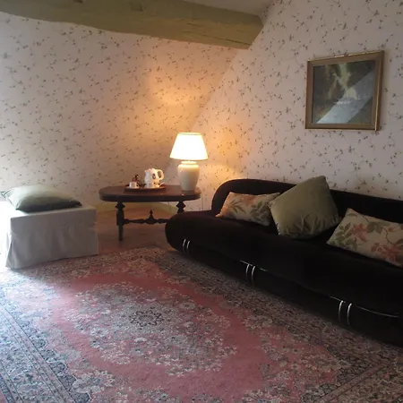 Chateau De Vauloge Bed & Breakfast 4*