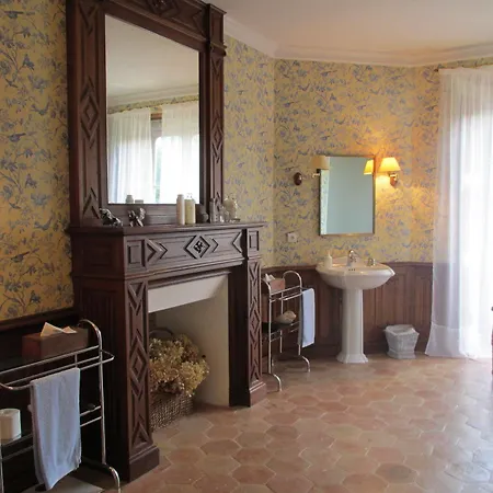 Chateau De Vauloge