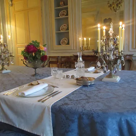 Chateau De Vauloge Bed & Breakfast