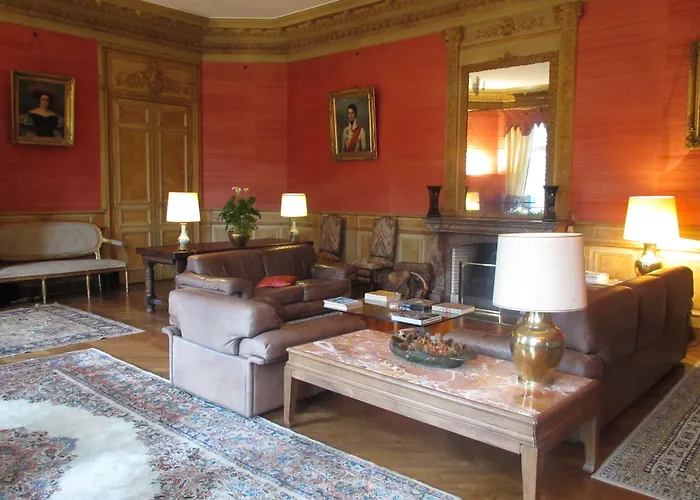 Chateau De Vauloge Bed & Breakfast 4*