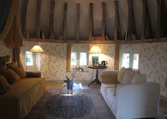 Chateau De Vauloge 4*