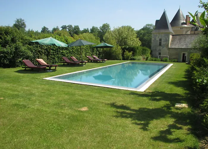 Chateau De Vauloge Bed & Breakfast
