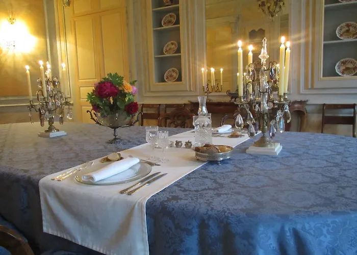 Chateau De Vauloge Bed & Breakfast